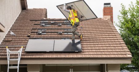 Solar panels: Should you buy them? Rent them? Pass?